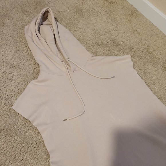 Forever 21 Sleeveless Hoodie With Side Slits - Medium - Picture 3 of 4